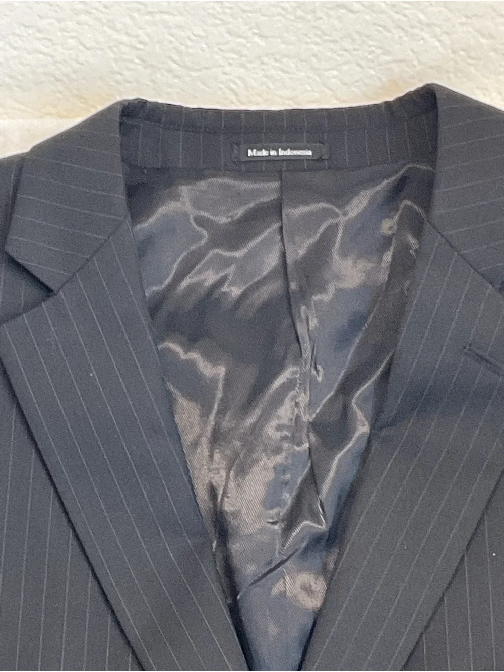 Pronto Uomo Black Pinstripe Two-Button Suit Jacket Size 48R